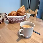 Апартаменты 2 A 8 Personnes Style Avec Garage Prive Et Jardin Ла-Бресс