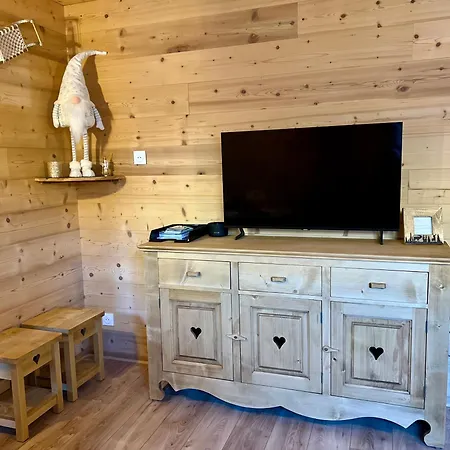 2 à 8 Personnes Style Avec Garage Privé Et Jardin *