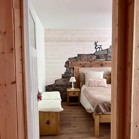 2 A 8 Personnes Style Avec Garage Prive Et Jardin Appartement