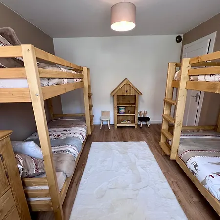 2 à 8 Personnes Style Avec Garage Privé Et Jardin * La Bresse