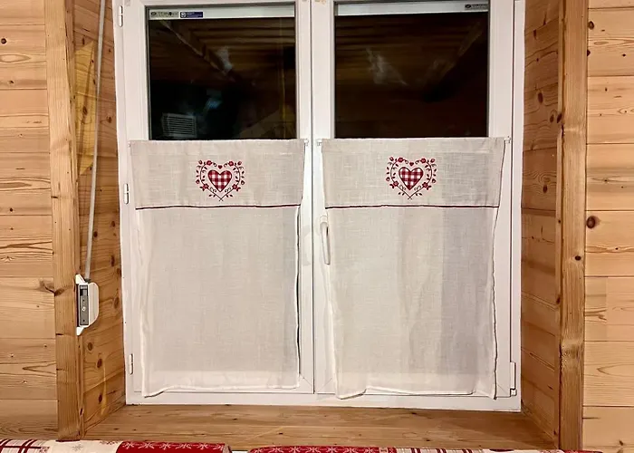 2 A 8 Personnes Style Avec Garage Prive Et Jardin Apartmán